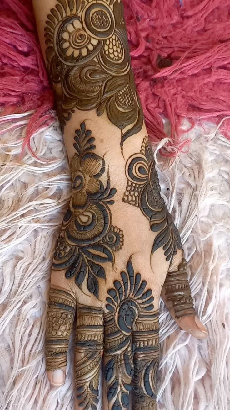 Stylish Full Hand Mehndi Design