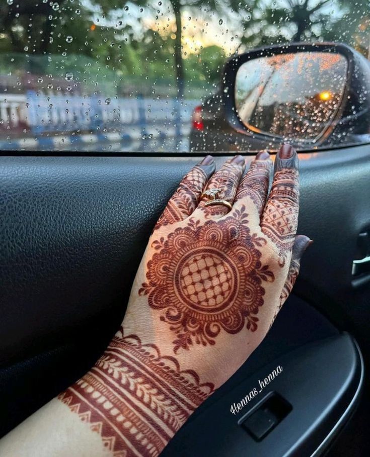 Stylish Full Hand Mehndi Design