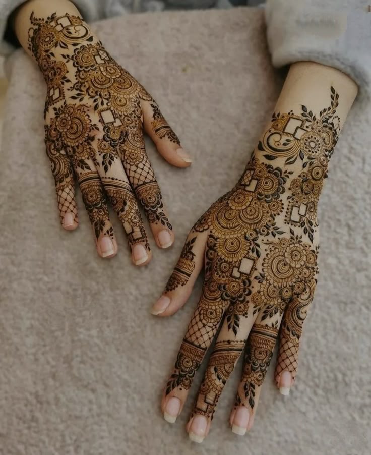 Stylish Full Hand Mehndi Design