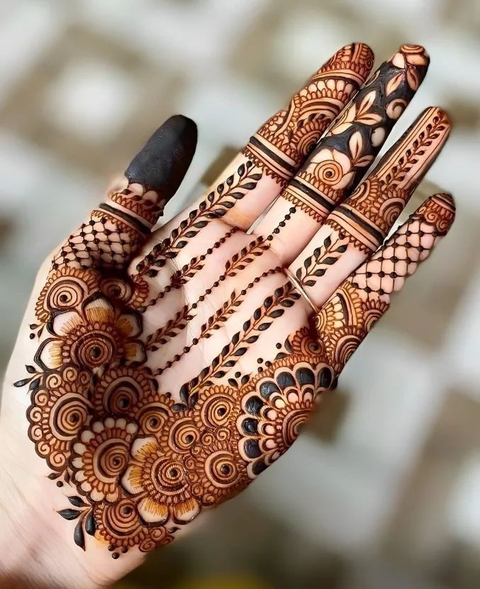 arabic-instagram-royal-front-hand-mehndi-design-simple arabic-instagram-royal-front-hand-mehndi-design-simple