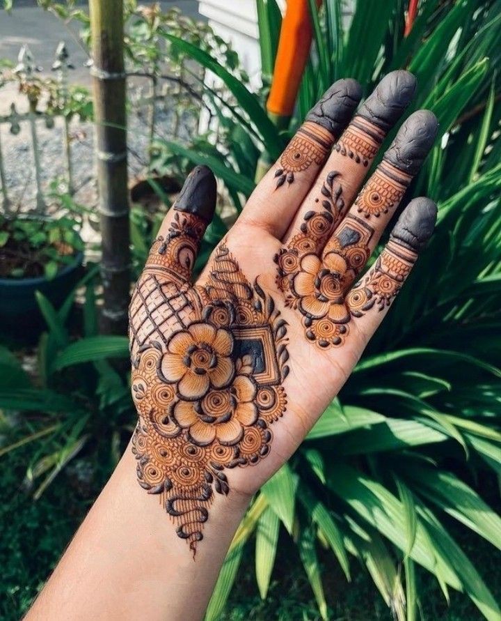 arabic-instagram-royal-front-hand-mehndi-design-simple-and-beautiful arabic-instagram-royal-front-hand-mehndi-design-simple-and-beautiful