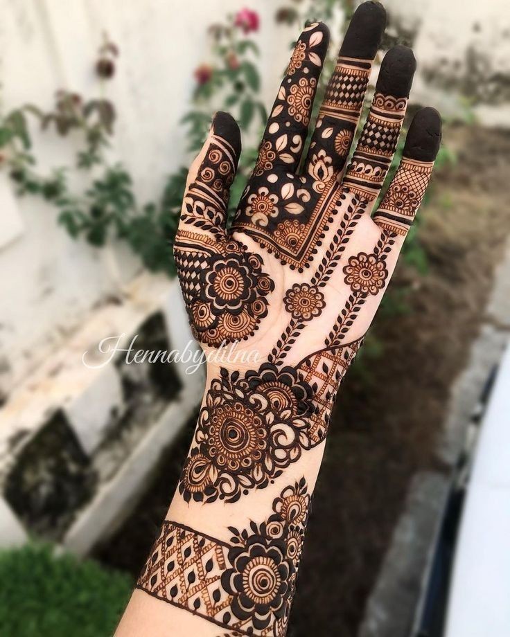 arabic-mehndi-design-back-hand-easy arabic-mehndi-design-back-hand-easy