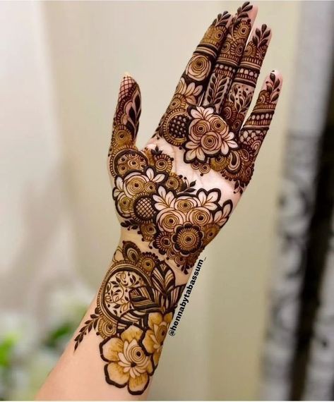 arabic-mehndi-design-back-hand-easy arabic-mehndi-design-back-hand-easy