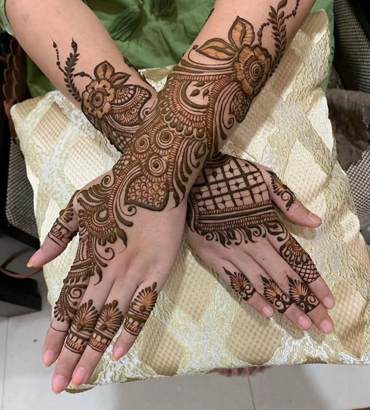 arabic-mehndi-front-full-hand-mehndi-design arabic-mehndi-front-full-hand-mehndi-design