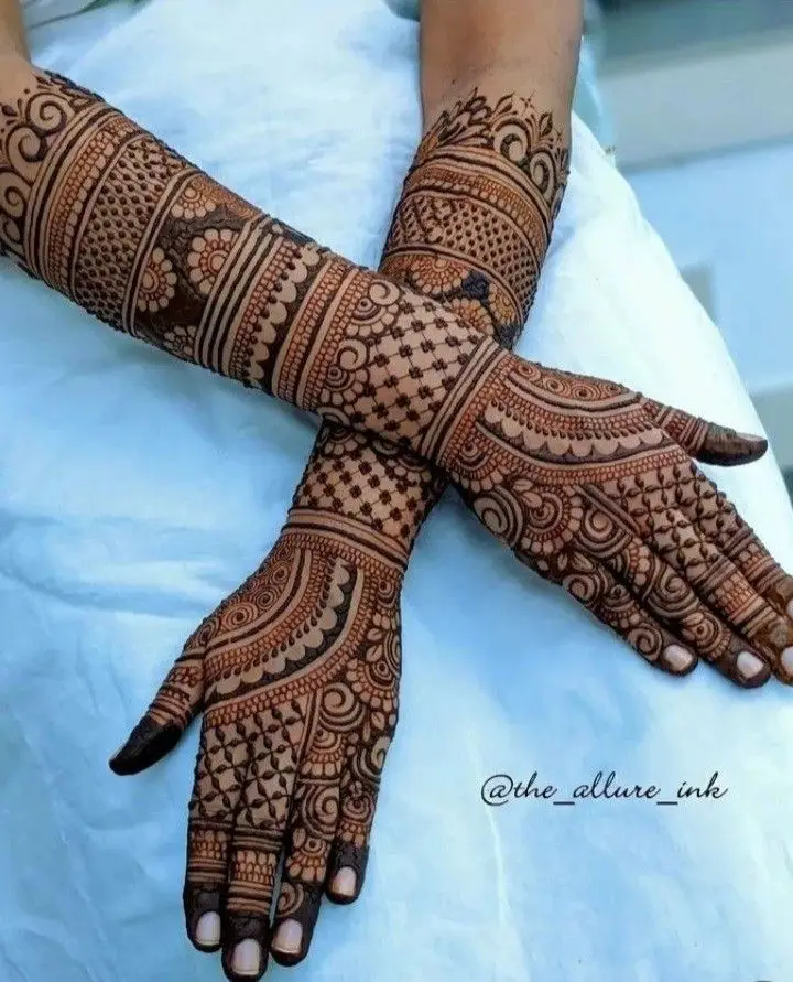 back-hand-mehndi-design-arabic-simple-and-beautiful back-hand-mehndi-design-arabic-simple-and-beautiful