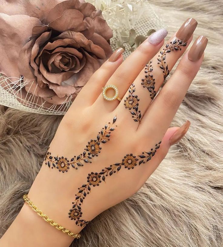 easy-arabic-mehndi-design-for-diwali easy-arabic-mehndi-design-for-diwali