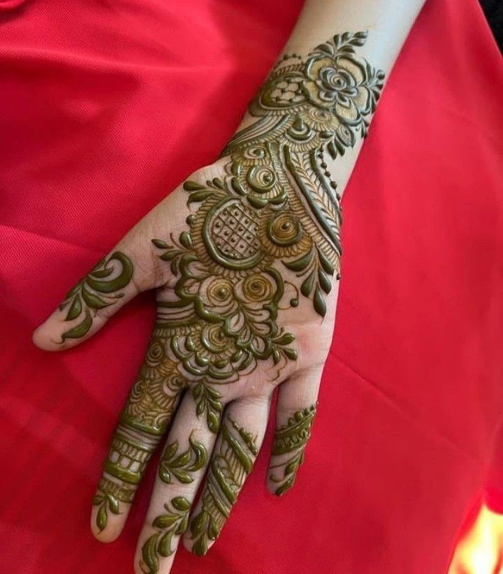 front-hand-simple-mehndi-design-for-kids front-hand-simple-mehndi-design-for-kids