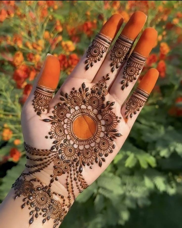 front-hand-simple-mehndi-design-karva-chauth front-hand-simple-mehndi-design-karva-chauth