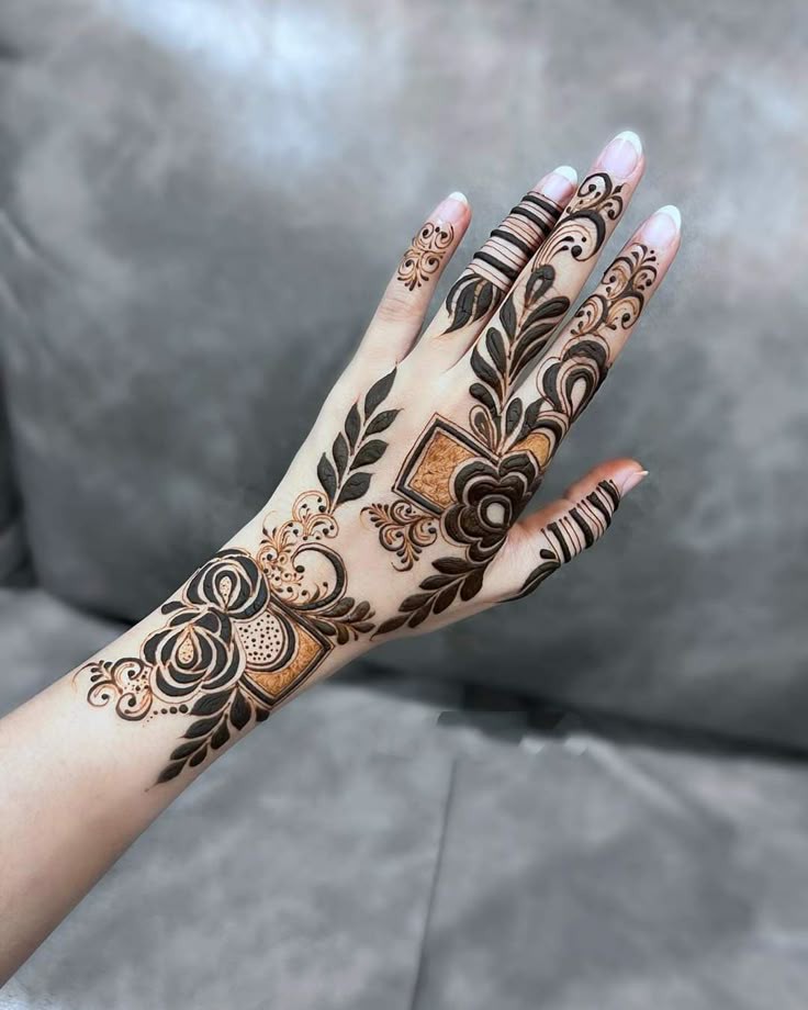 front-mehndi-design-easy-and-beautiful-full-hand front-mehndi-design-easy-and-beautiful-full-hand