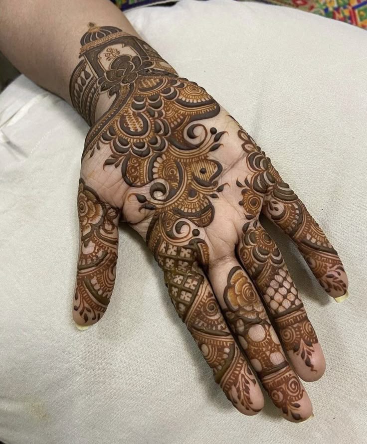 full-hand-mehndi-design-aasan full-hand-mehndi-design-aasan