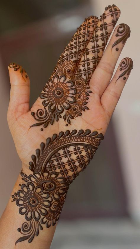 instagram-punjabi-royal-front-hand-mehndi-design