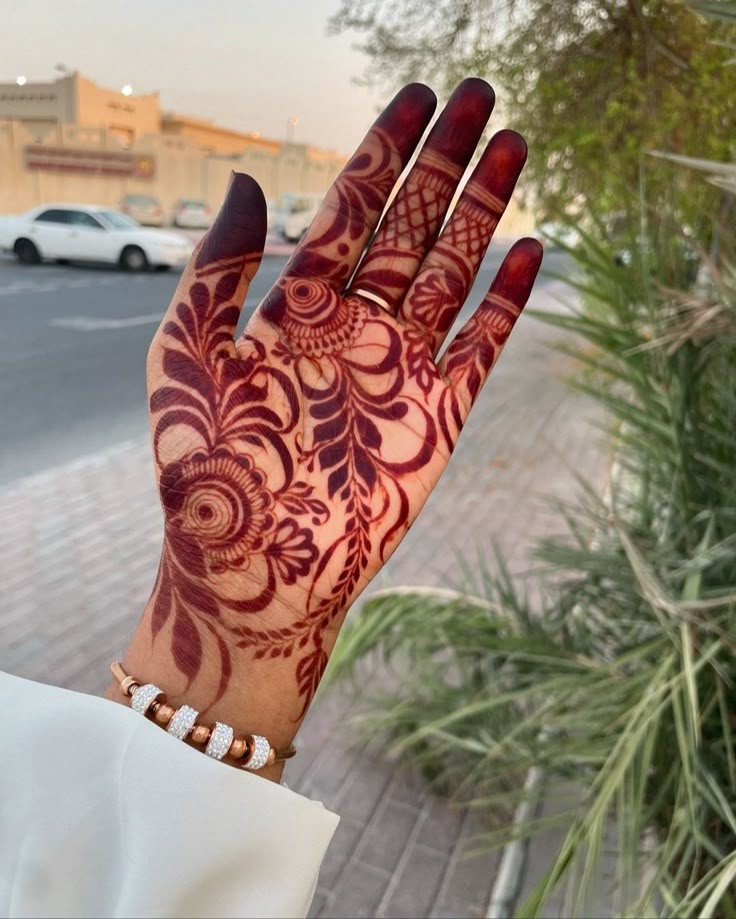 mehndi-design-front-hand-simple-design-easy-and-beautiful mehndi-design-front-hand-simple-design-easy-and-beautiful