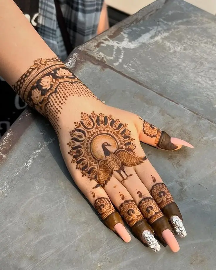 mehndi-designs-back-of-hand