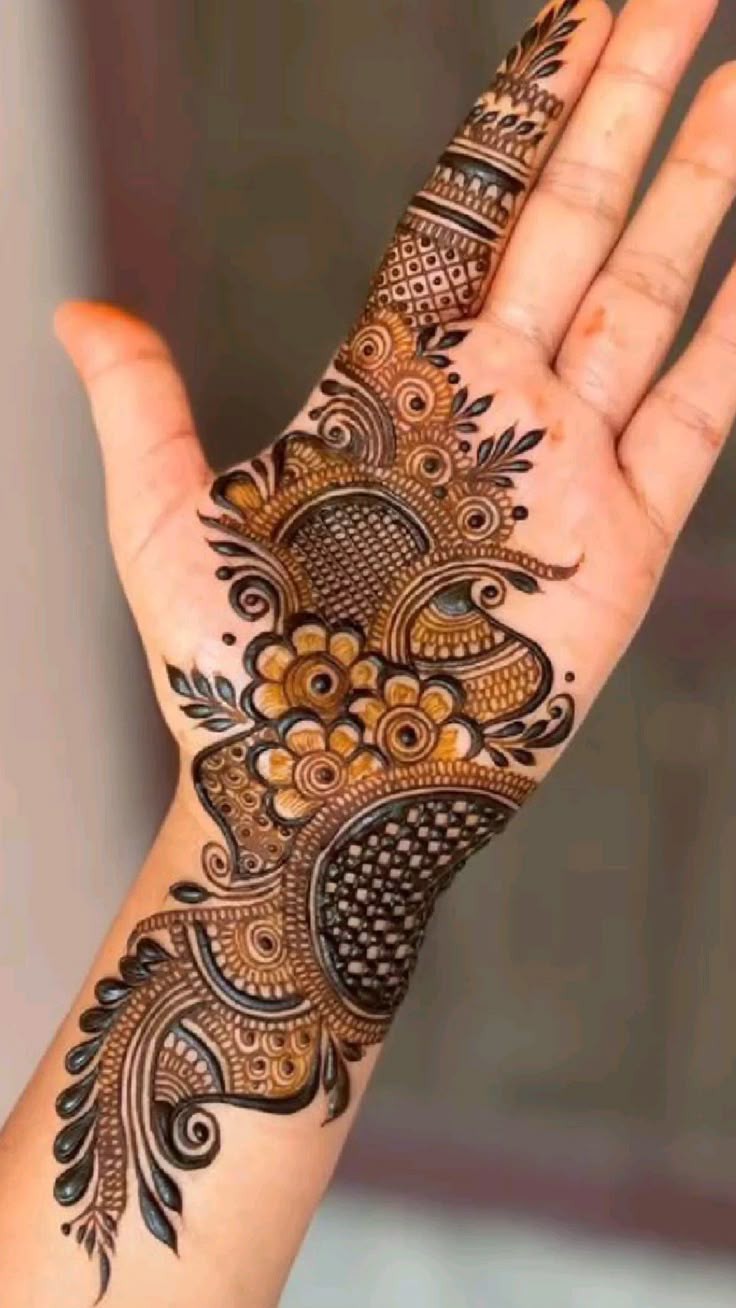 punjabi-royal-front-hand-mehndi-design-easy