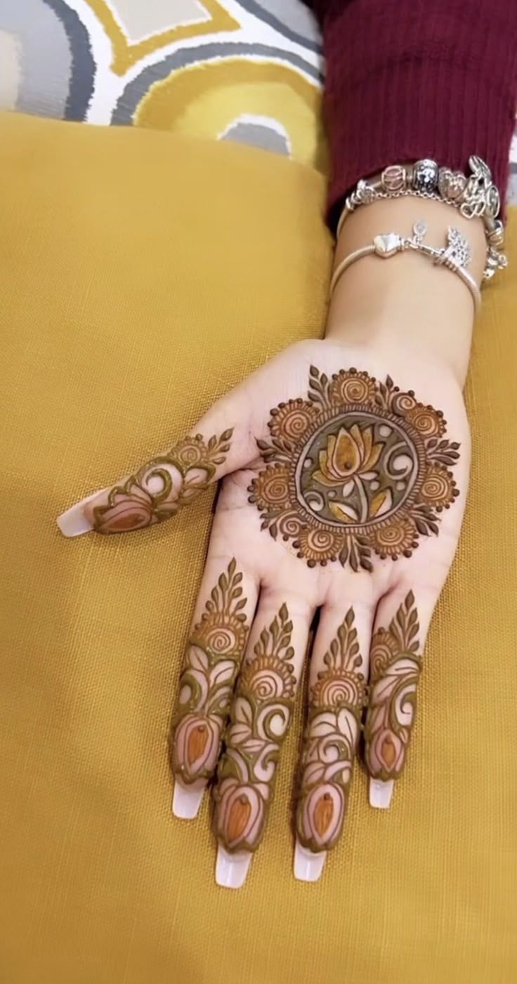 rose-arabic-mehndi-design rose-arabic-mehndi-design