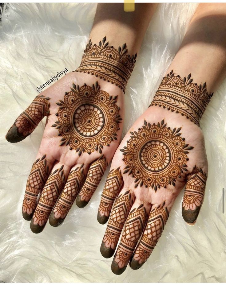 royal-mehndi-designs-front-hand