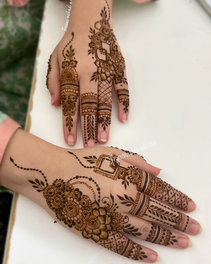 simple-mehndi-design-back-hand-stylish-front-hand