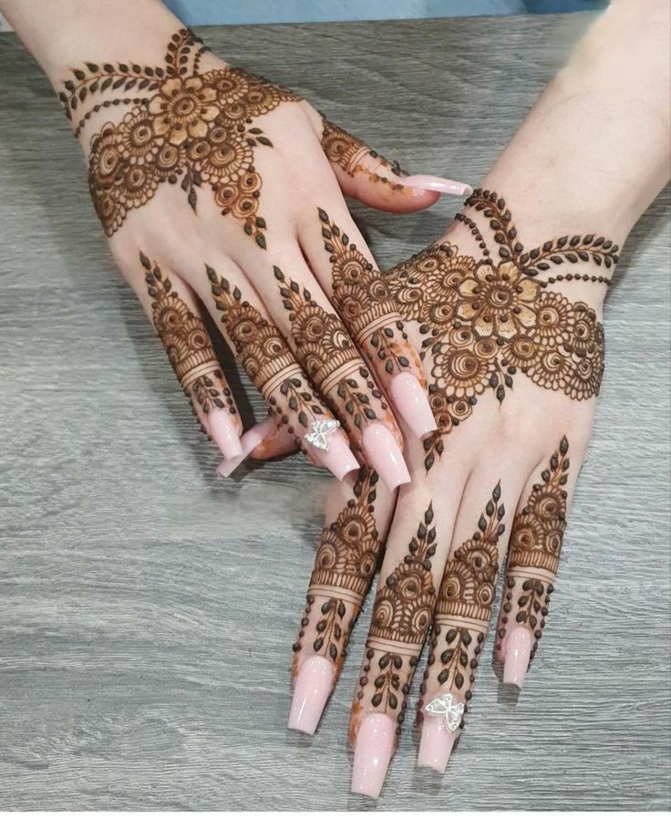 simple-mehndi-design-dark